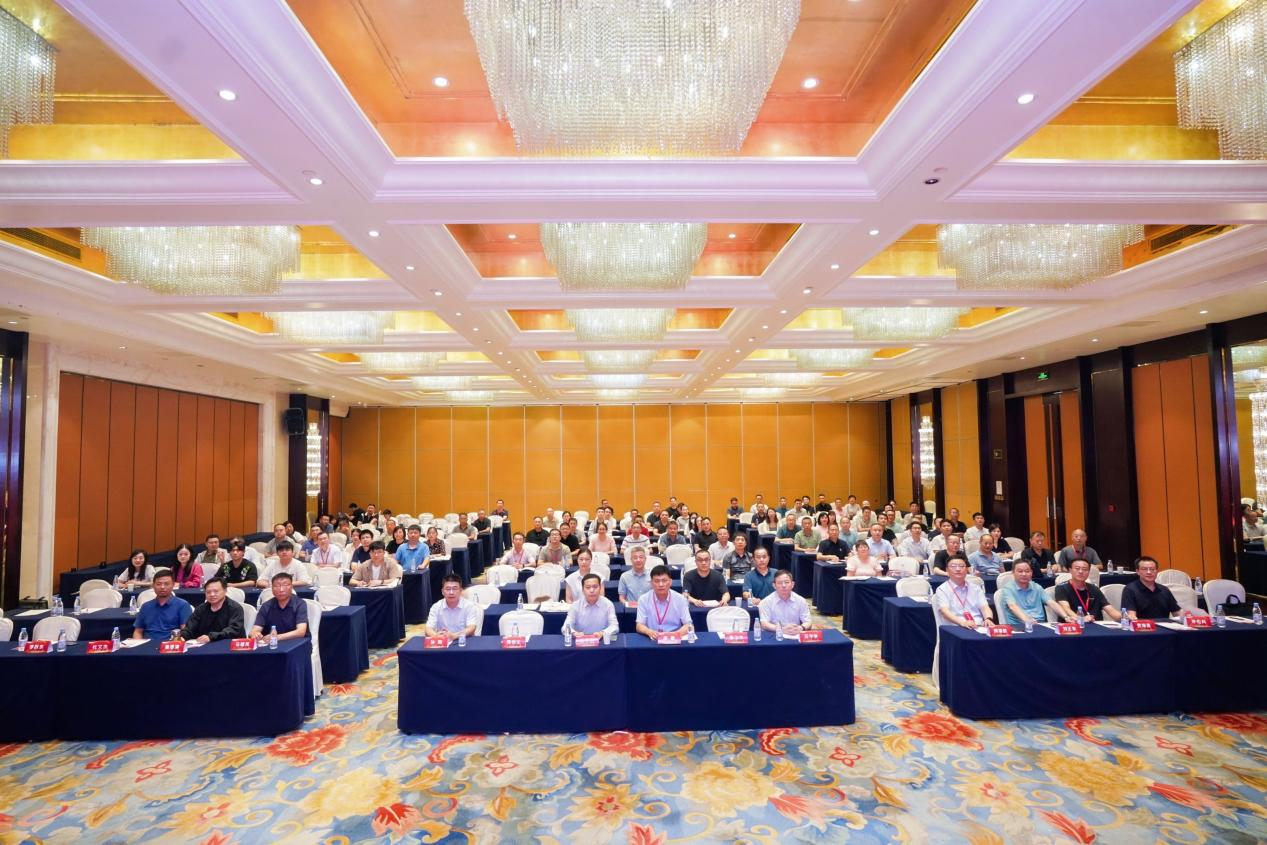 ����ʡ�������՘I(y��)�f(xi��)����Σ�ذY���߾C�Ͼ��η֕��ڶ��ΌW�g�����2025��ȫί��������_